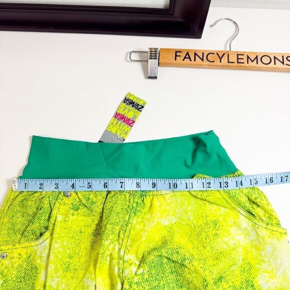 Zumba Fitness NWT! Women's Illusion Cargo Pants in Neon Green XL - Picture 6 of 9